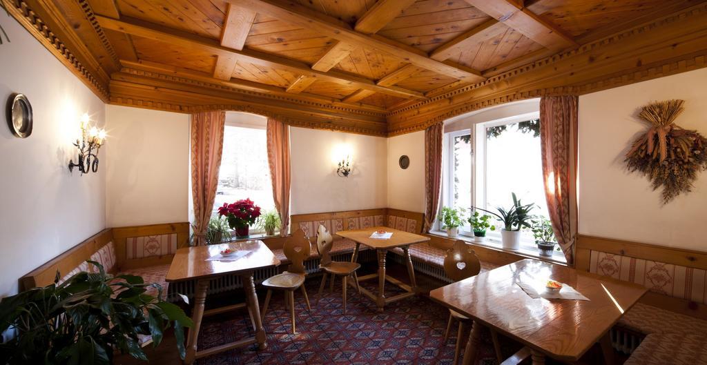 Hotel Bellaria - Cortina D'Ampezzo Buitenkant foto