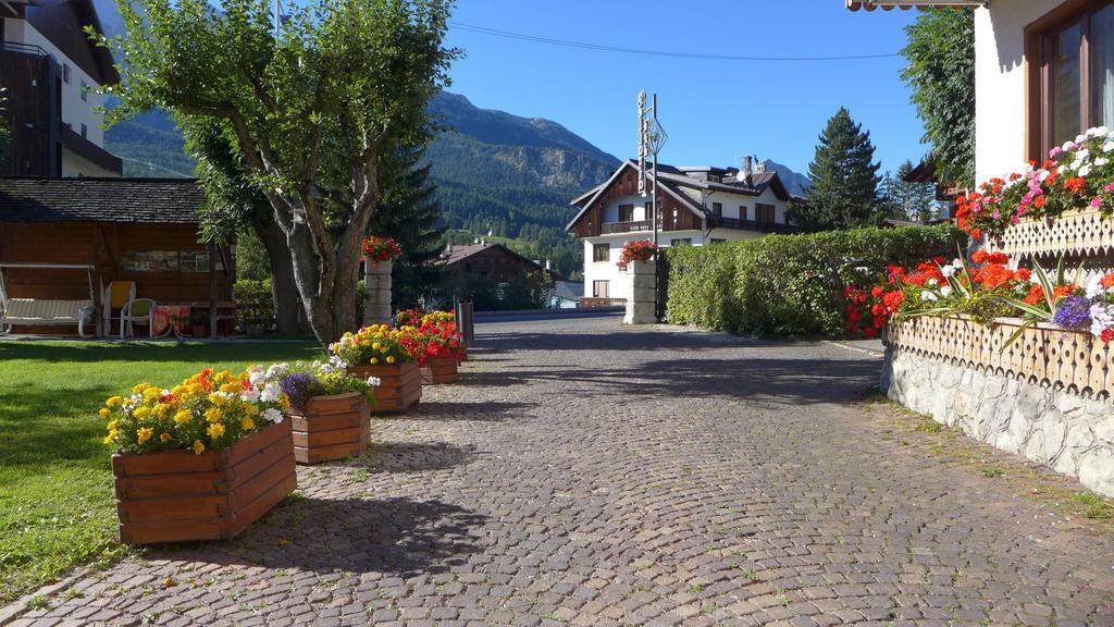 Hotel Bellaria - Cortina D'Ampezzo Buitenkant foto