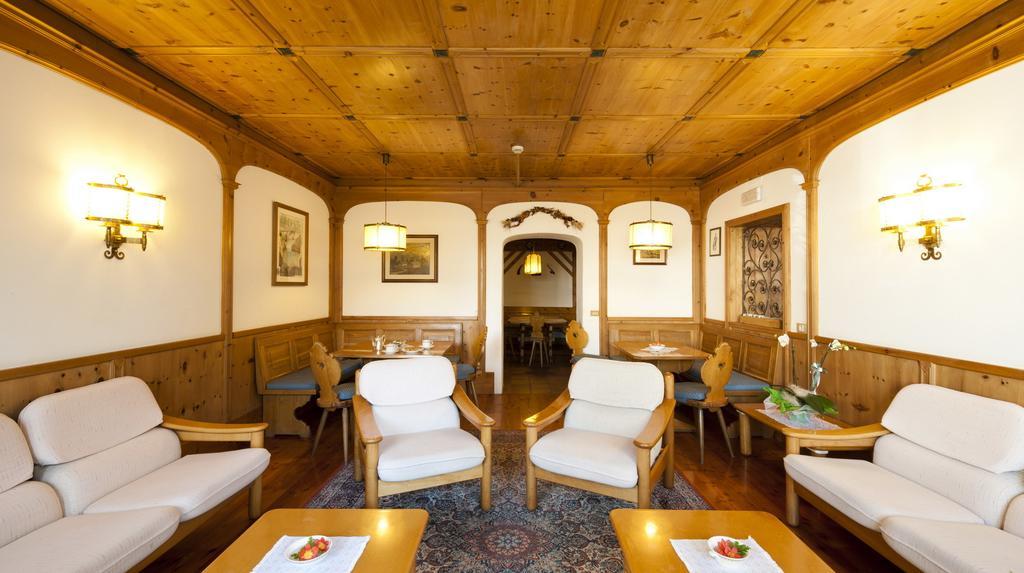 Hotel Bellaria - Cortina D'Ampezzo Buitenkant foto