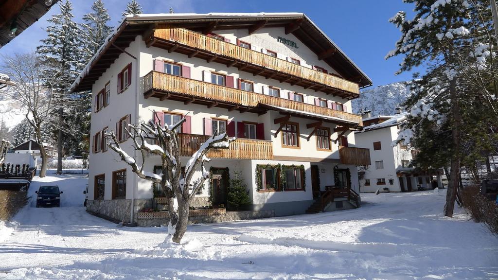 Hotel Bellaria - Cortina D'Ampezzo Buitenkant foto